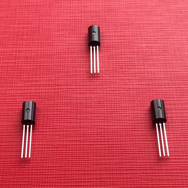 飛虹A1013三極管 飛虹A1013三極管